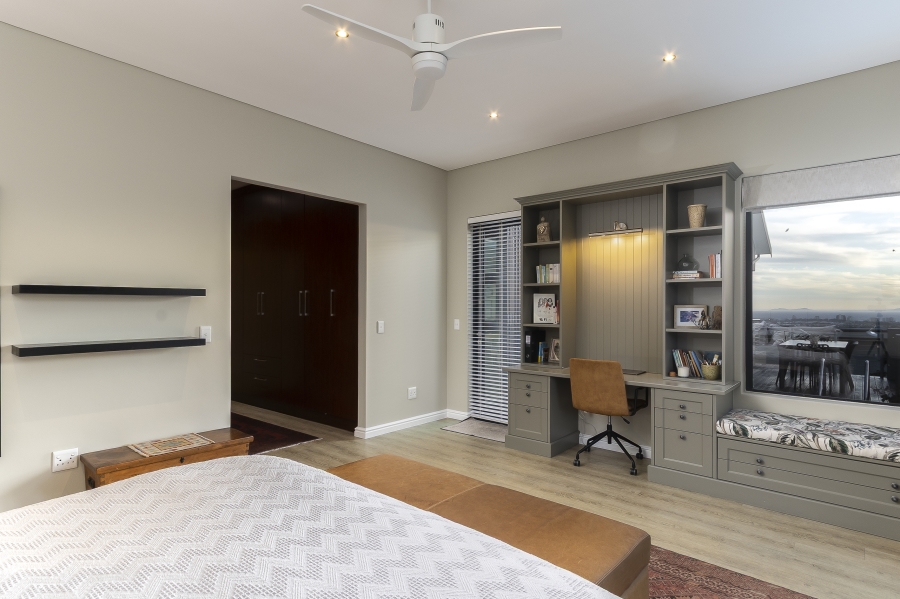 5 Bedroom Property for Sale in Fairhaven Country Estate Western Cape